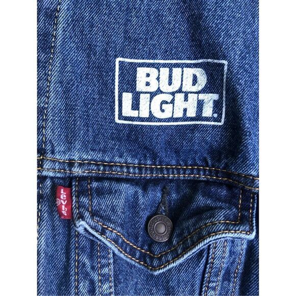 Levi Strauss Denim Jacket Women’s Bud Light Texas size S - Picture 4 of 16